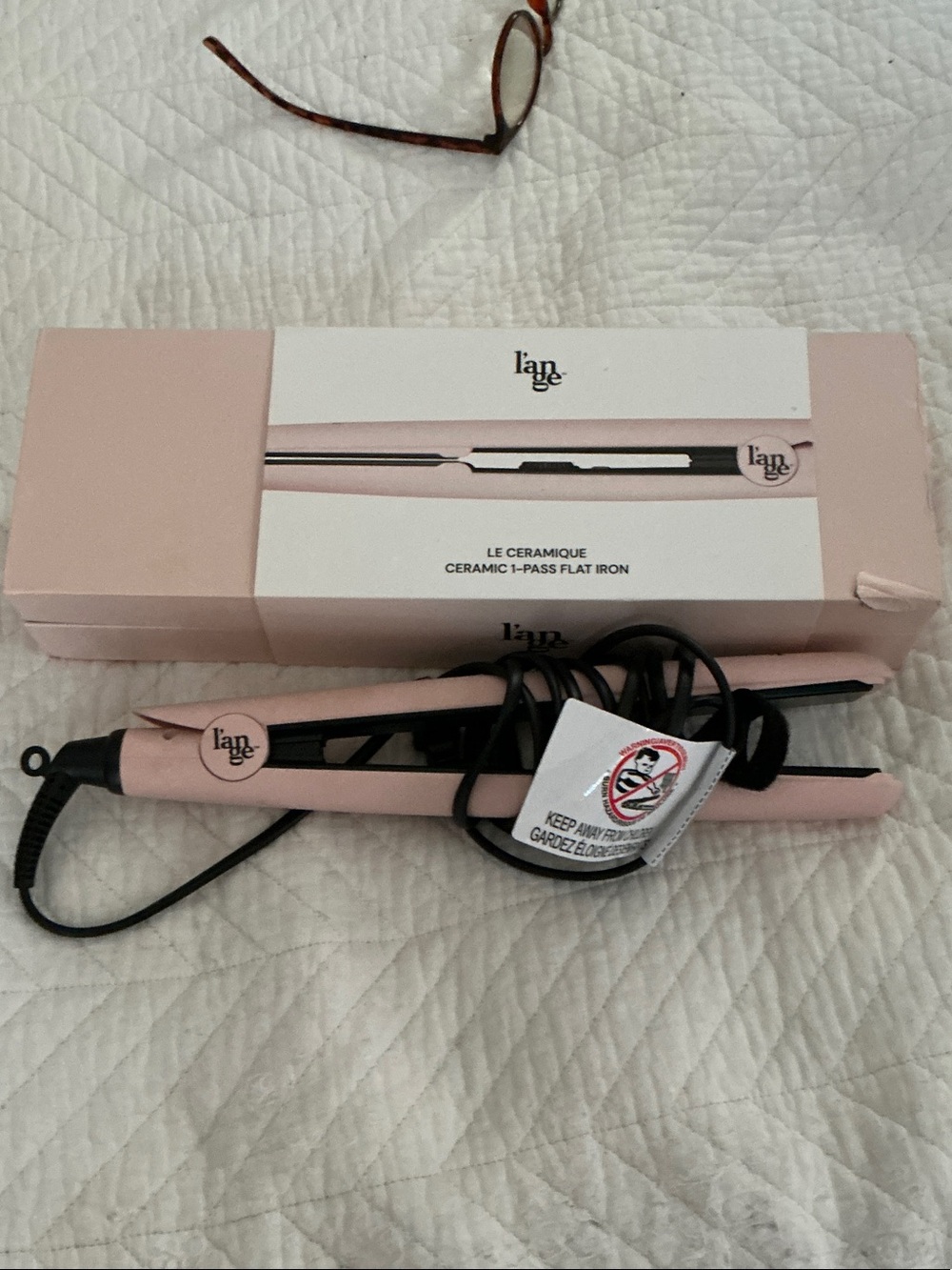 Lange Le Ceramique 1" Flat Iron in Blush Pink with Black Accents